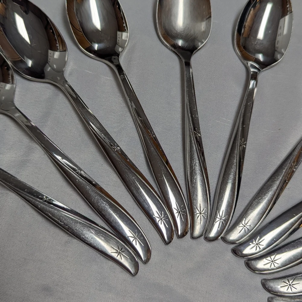 Set Of 11 Oneida Community Twin Star Tea Spoons MCM Vintage Atomic Stainless